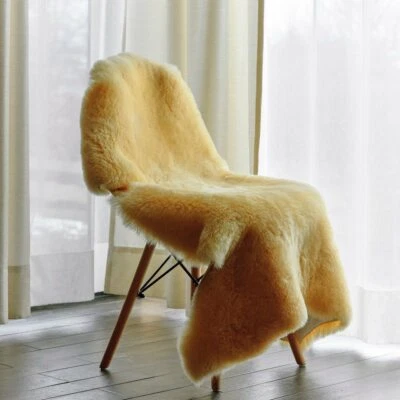 Baby Lammfell Sheep Skin RELUGAN  Babylammfell medizinisch gegerbt 100-130cm - Bild 1 von 4