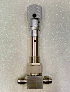 Swagelok Nupro SS-4BMG-VCR Sealed Metering Valve - Picture 1 of 3