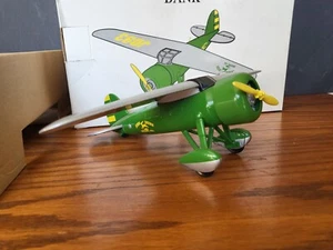 Vintage John Deere Flugzeug Bank Amelia Earhart Lockheed Vega 5B, Spec Cast 1992-Neu in OVP - Bild 1 von 13