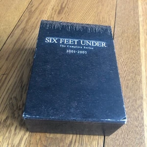 Six Feet Under: The Complete Series HBO DVD Box Set - Picture 1 of 11
