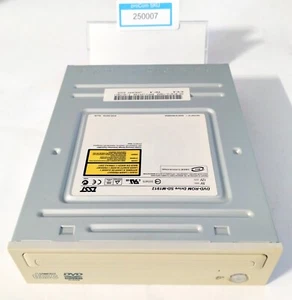DVD-ROM / Laufwerk / Toshiba / TSST / SD-M1912 / IDE / 5,25" / weiße Blende - Bild 1 von 4