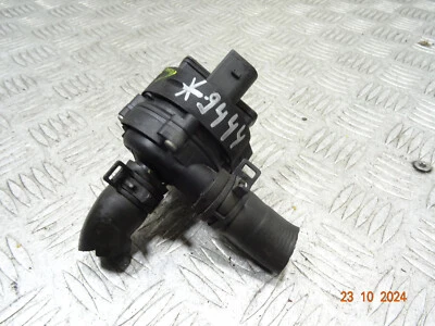 2017 MERCEDES GLA-CLASS 200 D MK1 X156 ESTATE AUTO AUXILLARY WATER PUMP *9444 - Image 1 of 4