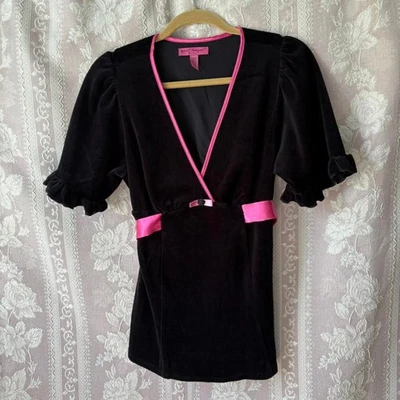 Betsey Johnson Women's Black and Pink Velvet Pajama Set - Image 1 of 4