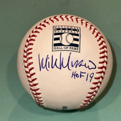 MIKE MUSSINA (Yankees) Signed Official HALL OF FAME Baseball Beckett w/ HOF Insc - Image 1 of 4