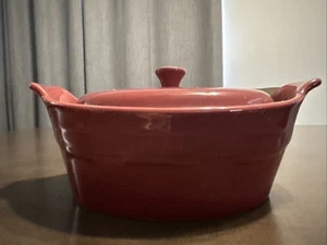 Longaberger Pottery Woven Traditions Paprika Red Covered Casserole Dish 2.5 Cups - Picture 1 of 5