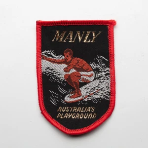 Parche de recuerdo de viaje vintage de Manly Australia Playground Surfer a bordo - Imagen 1 de 7