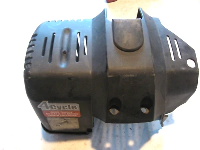 Troy-Bilt TB465SS 4 tiempos recortadora cubierta del motor..............tb5 Foto 1 de 2