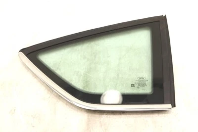 NUEVO OEM Ford lado del pasajero cuarto de vidrio trasero GM5Z-5829710-D Ford C-Max 13-18 Foto 1 de 4