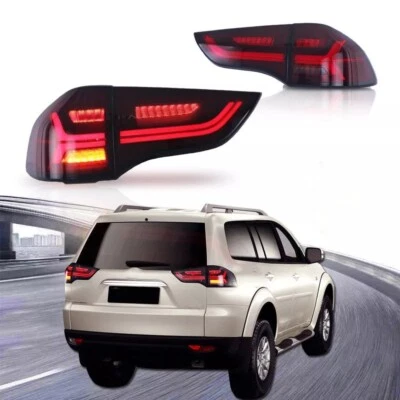 Lente vermelha lâmpada traseira LED para Mitsubishi Pajero Montero Sport 2009-2015 - Imagem 1 de 4