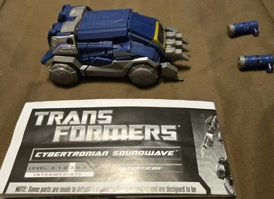 Generations Deluxe Class Cybertronian Soundwave Transformers 2010  Foto 1 de 2