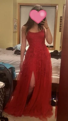 Vestido de graduación para mujer talla 6 rojo Faviana de encaje brillante con abertura y espalda abierta Foto 1 de 4