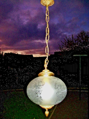 LUSTRE SUSPENSION ART DÉCO-GLOBE VERRE DÉPOLI GRAVÉ-STYLISÉ+BRONZE DORÉ ? LAITON - Photo 1/4