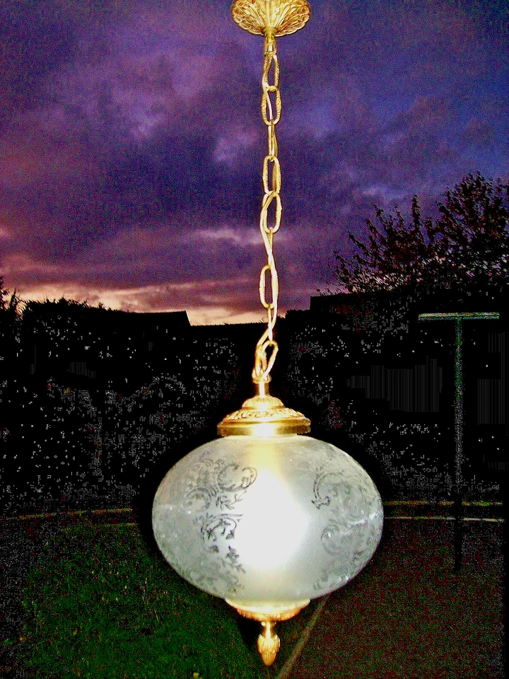 LUSTRE SUSPENSION ART DÉCO-GLOBE VERRE DÉPOLI GRAVÉ-STYLISÉ+BRONZE DORÉ ? LAITON - Photo 1/4