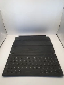 TECLADO INTELIGENTE APPLE IPAD A1829 COMPATIBLE CON 7/8/9ª GENERACIÓN/IPAD AIR 5ª GENERACIÓN - Imagen 1 de 2