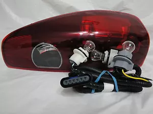 Rear Tail Light Lamp w/Light Bulbs Driver Side For 2004-2012 Colorado Canyon - Picture 1 of 2