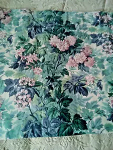 Cenefa de hortensia floral de bolsillo con varilla Laura Ashbourne 18 X 84 de colección - Imagen 1 de 4
