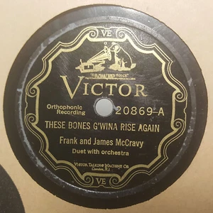 FRANK AND JAMES MCCRAVY These Bones G'wina Rise Again/Six Feet Of Earth VICTOR - Picture 1 of 1