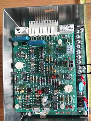 Extron M9103-01-0700 直流电机控制 1-HP 240Vac 1PH 不锈钢 保护套 — 第 1/4 张图片