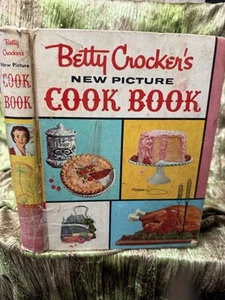 Betty Crocker's New Picture Cookbook, Copyright 1961 First Edition 3rd Printing - Picture 1 of 13