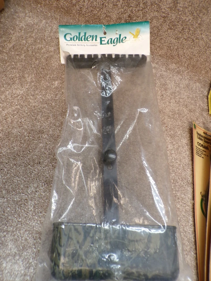 Vintage Golden Eagle Archery Quiver Camo NOS - Image 1 of 4