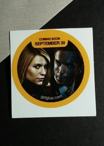 HOMELAND CLAIRE DANES SIDEWAYS GLANCE TV RARE PHOTO SMALL GET GLUE STICKER - Picture 1 of 1