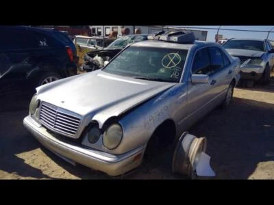 Used Engine Coolant Reservoir fits: 1998 Mercedes-benz Mercedes e-class 210 Type - Изображение 1 из 4