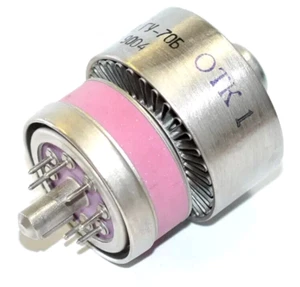 GU-70B ГУ-70Б soviet Air Forced Metal Ceramic Vacuum Tetrode Tube 4CX250B - Picture 1 of 4