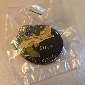 Vintage Fish Ohio 2007 Large Mouth Barsch Pinback Pin Metall Emaille Sportartikel  - Bild 1 von 4