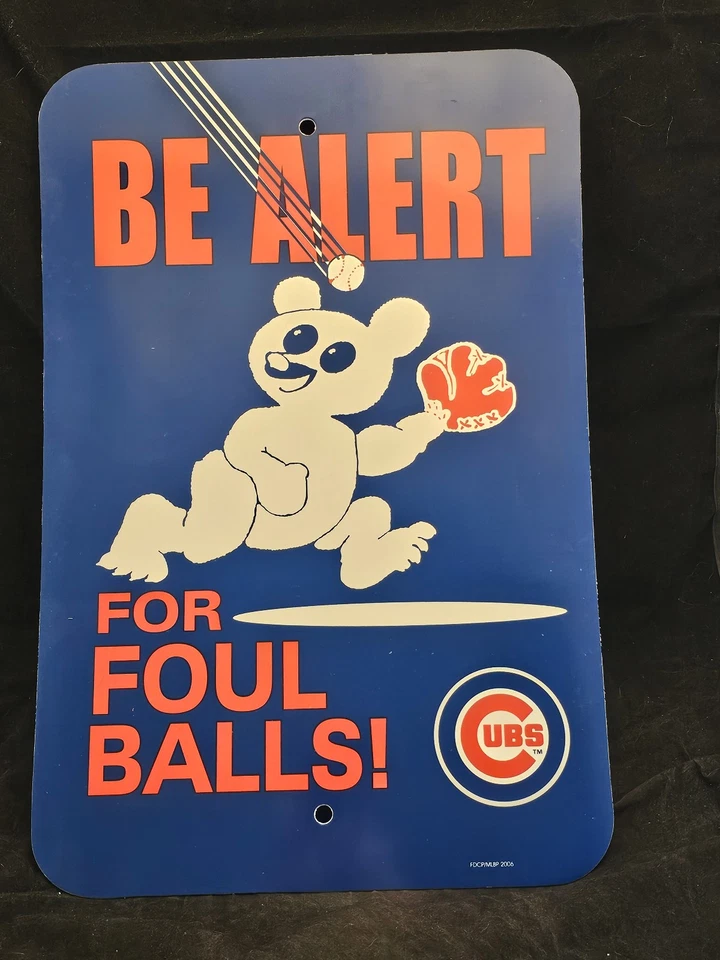Letrero CHICAGO CUBS 12x18 ALERTA POR BOLAS SUCIAS Estilo COCHE OFICINA HOGAR Foto 1 de 3