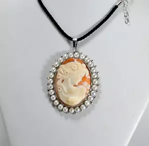 CIONDOLO ARGENTO 925 CAMMEO CORNEOLA VOLTO BOTTONI PERLE 5 mm AGDV 0244 - Foto 1 di 3