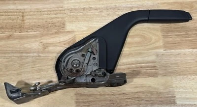 🌟Saturn Vue 2002 - 2005 正品原始设备制造商紧急 E 制动停车制动杆手柄 — 第 1/4 张图片