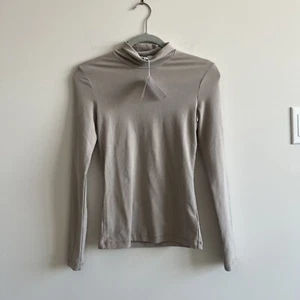 NWT James Perse Nude Grey Turtleneck Top Slim Fit Size 1 Small Retail $175 - Picture 1 of 7