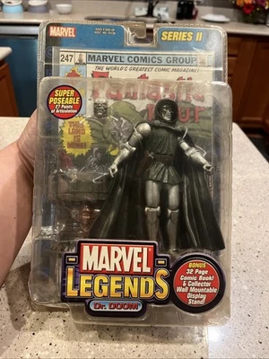 Boneco Marvel Legends Series II (2004) Dr. Doom 6" novo na caixa ToyBiz - Imagem 1 de 4