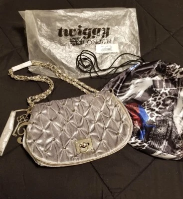 Bolso Bandolera Twiggy London Gris Terciopelo Correa de Cadena y Plumero Nuevo sin Etiquetas  Foto 1 de 4