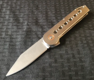 Cuchillo Estilo Punto de Caída Plegable Turbo Personalizado Hecho en Titanio y CPM154 Foto 1 de 4