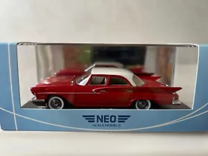 Modelli in scala neo Chrysler Newport berlina 1961 1:43 - Foto 1 di 7