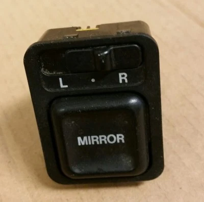 Interruptor de control del espejo retrovisor eléctrico Honda Odyssey 1997  Foto 1 de 2