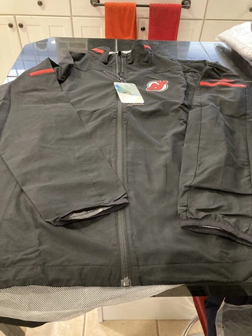 MENS NEW JERSEY DEVILS Adidas NHL Authentic Full Zip Rink Jacket LARGE L  NWT Cover
