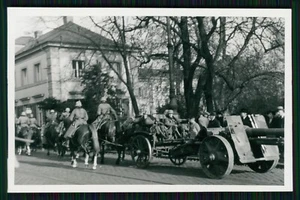 Foto Wehrmacht Soldaten - Zweispänner zieht Geschütz Pak - Stadt Wo? Westfalen - Bild 1 von 4