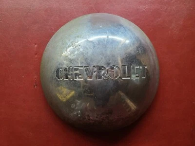 1947-1953 Chevrolet Chevy 3/4 1 Ton Pickup Truck Dog Dish 9" Clip Hubcap Center - Image 1 of 4