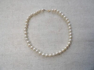 10mm WHITE PEARL NECKLACE WITH 14K GOLD CLASP 19 INCHES LONG - Picture 1 of 12