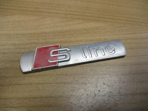 ORIGINAL S-LINE Zeichen Audi A3 A4 A5 Q5 Emblem Schriftzug - Picture 1 of 4