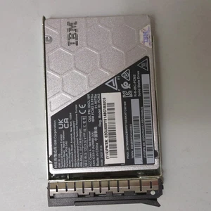 IBM 03GU600 - 9.6TB NVME FCM 2.1 02CL184 03GH470 - Imagen 1 de 3