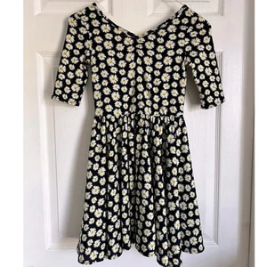 dotdotsmile girls Daisy print jersey stretch dress size 7 - Picture 1 of 6