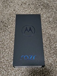 Motorola Razr 2024 XT2453-3 256GB 8GB MetroPCS Locked Koala Gray Brand New - Picture 1 of 6