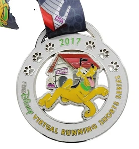 2017 Disney Race Run Medal Virtual Running Shorts 5K Pluto Finishers Dog Metal - Picture 1 of 6
