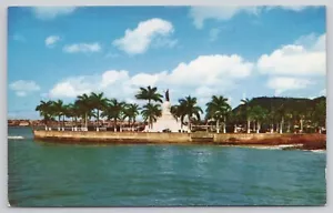 Postcard statue of Vasco Nunez de Balboa Panama - Picture 1 of 2