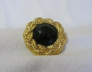 BROCHE DE COLECCIÓN DISFRAZ JOWERLY NEGRO LUCITA CON ORO BORDE TRENZADO - Imagen 1 de 3