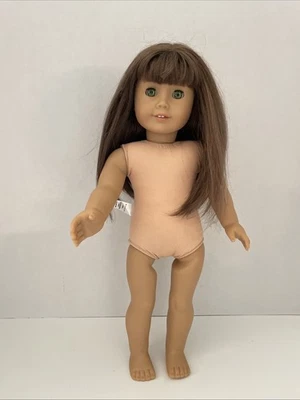 Muñeca American Girl Truly Me 2013 18”, ojos verdes, cabello largo castaño, piel clara Foto 1 de 4