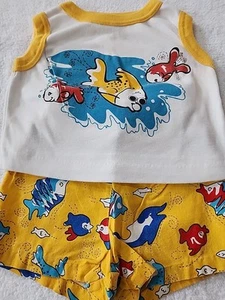 Mothercare Boys Vintage Fishies Short Set Size 18 Months Preowned  - Picture 1 of 6